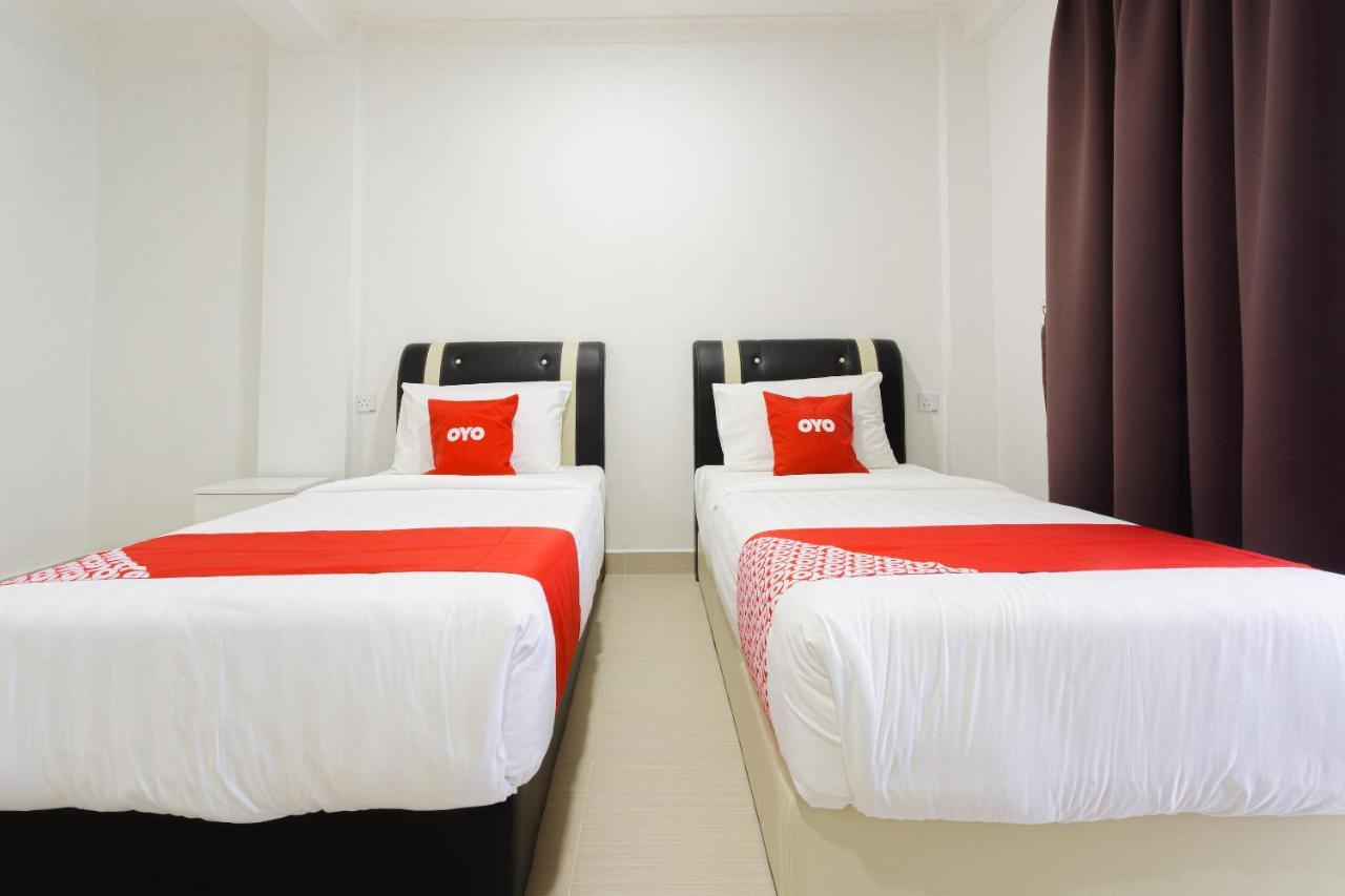 Oyo 90043 Jasni Rijan Resort Ranau Bagian luar foto