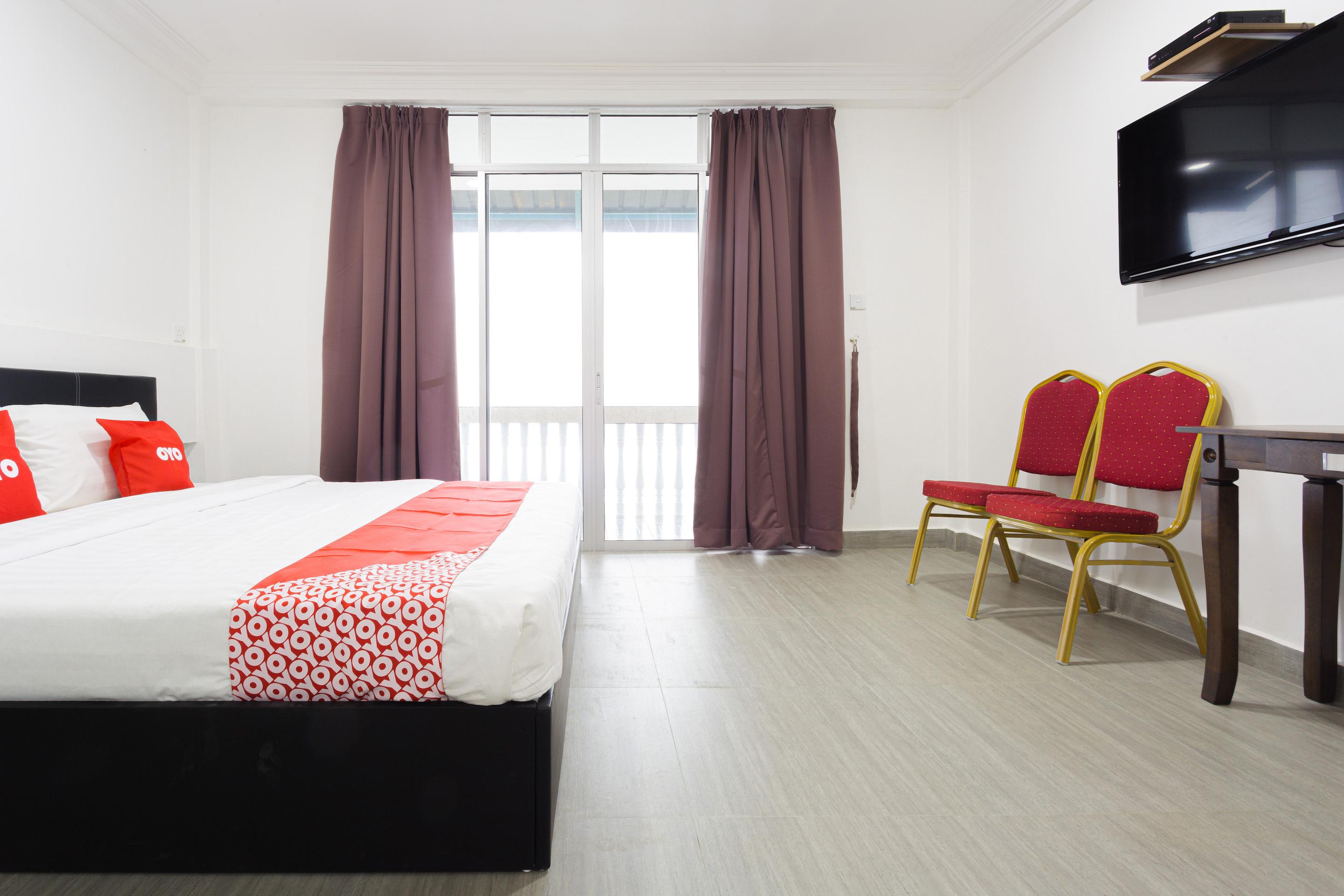 Oyo 90043 Jasni Rijan Resort Ranau Bagian luar foto
