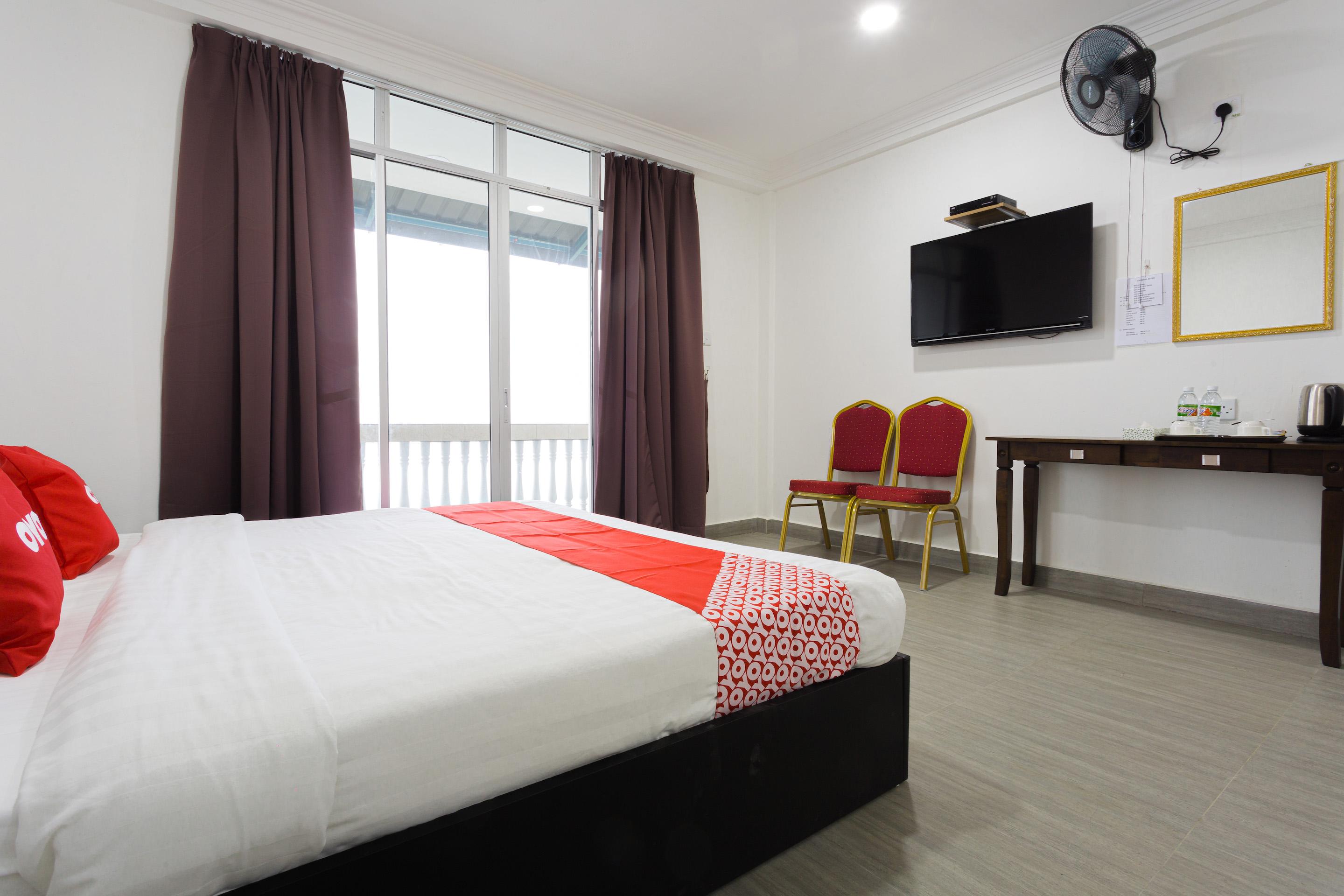Oyo 90043 Jasni Rijan Resort Ranau Bagian luar foto
