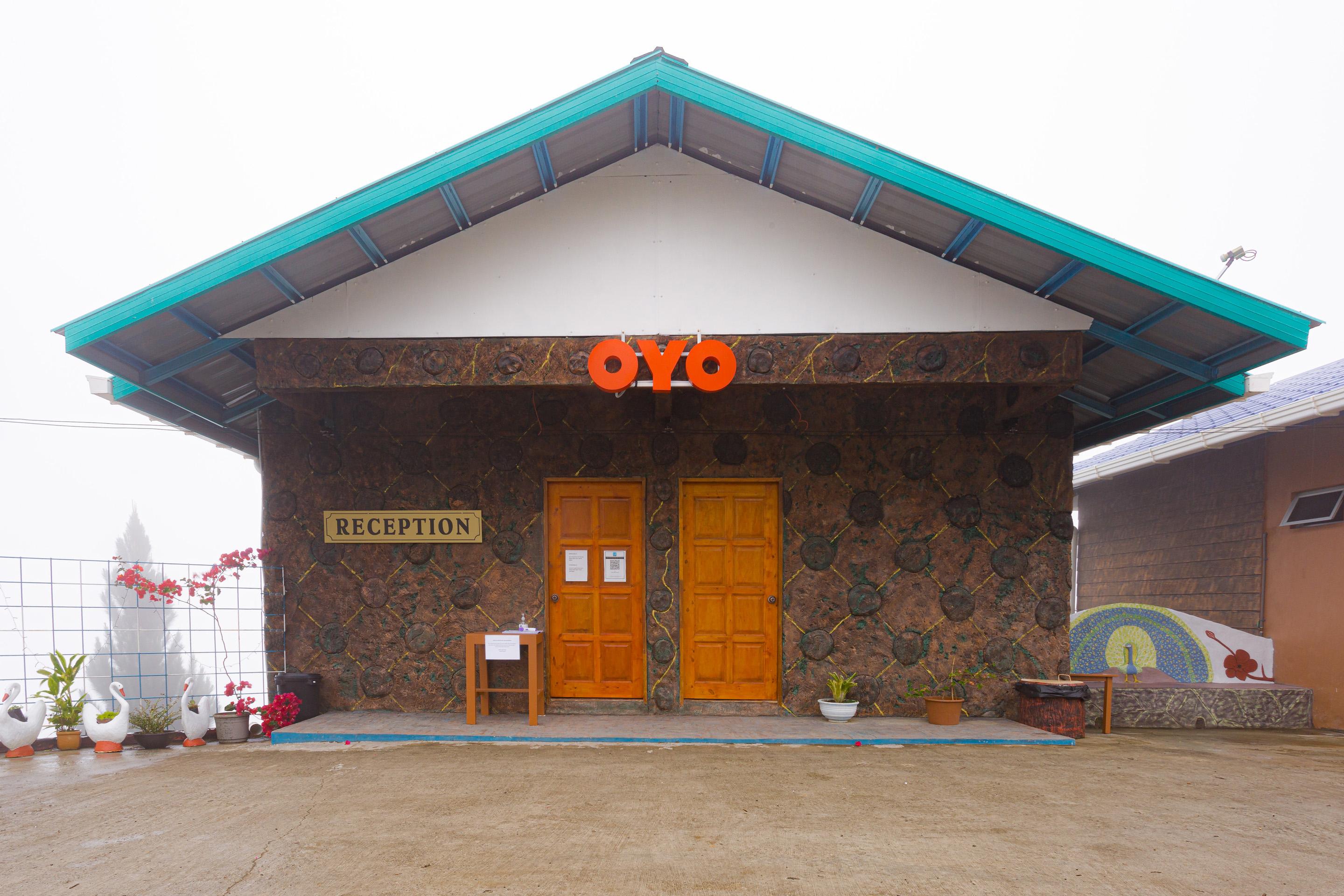 Oyo 90043 Jasni Rijan Resort Ranau Bagian luar foto